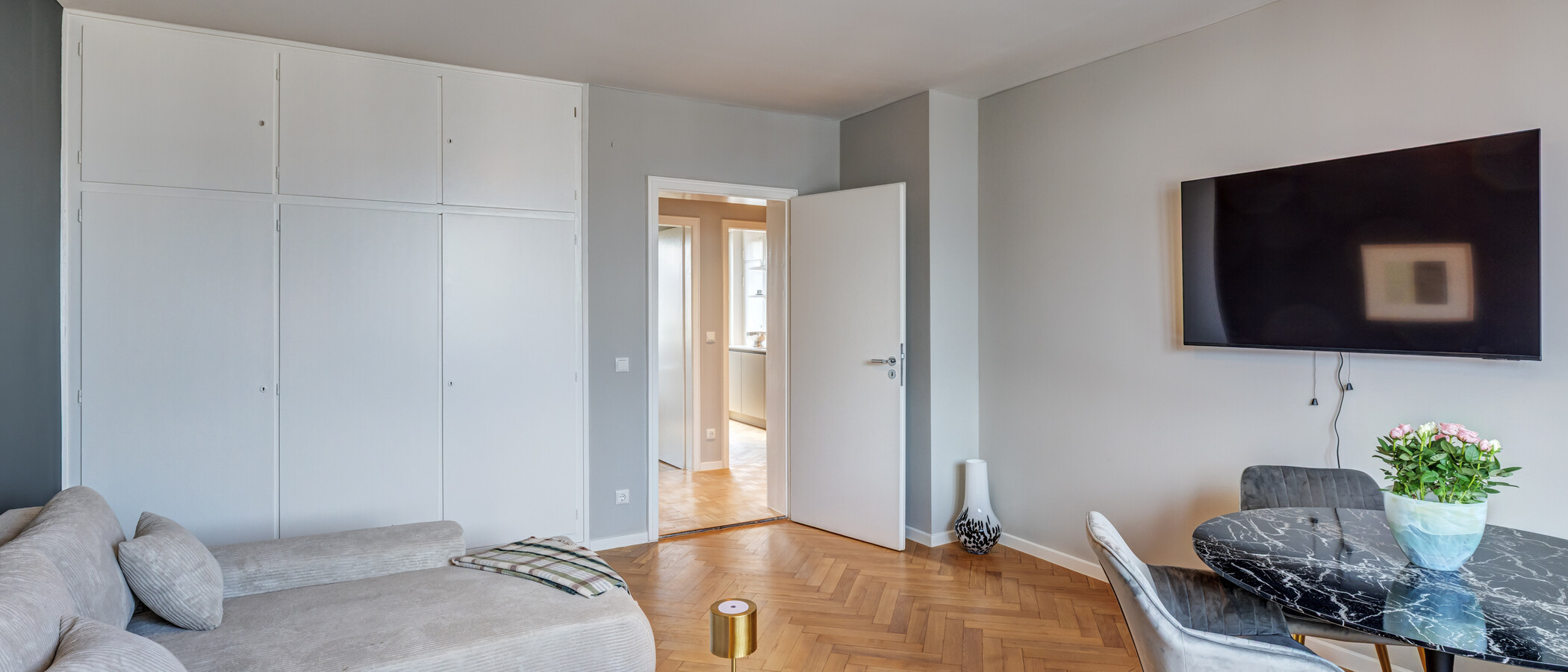 Wohnung München Maxvorstadt - Universitätsviertel 03 Wohnzimmer 14853