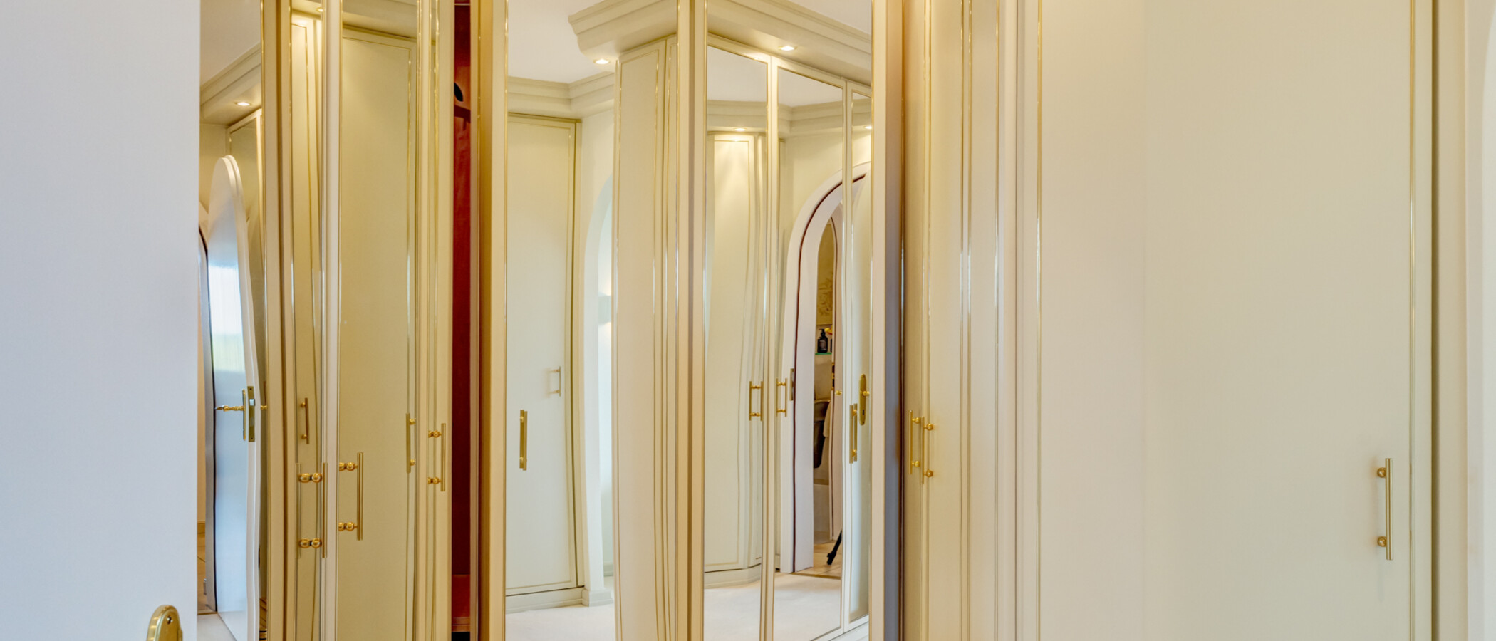 Wohnung München Ramersdorf 01 Begehbarer Schrank 14857