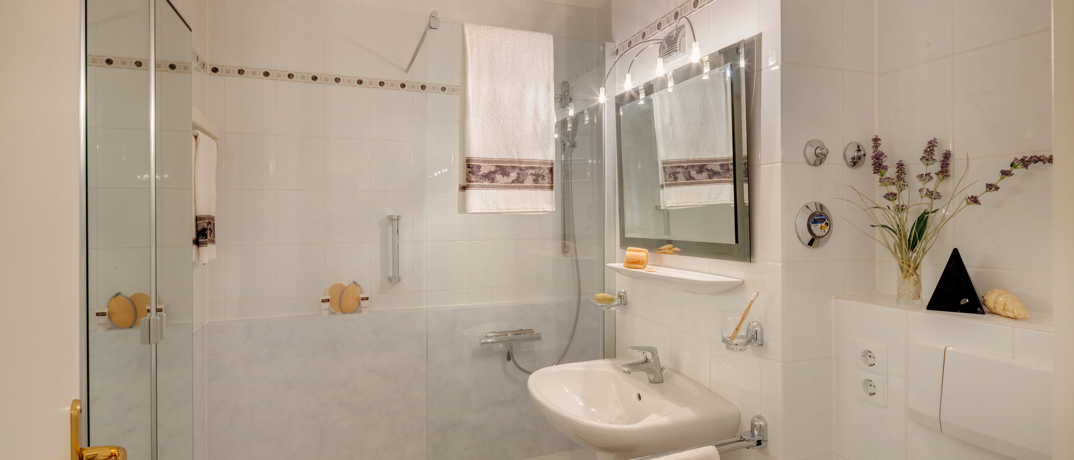 Wohnung München Harlaching 01 Badezimmer 14861