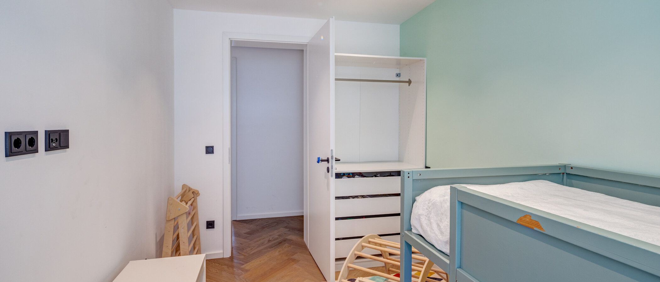 Bungalow Ottobrunn 02 2. Kinderzimmer 14886