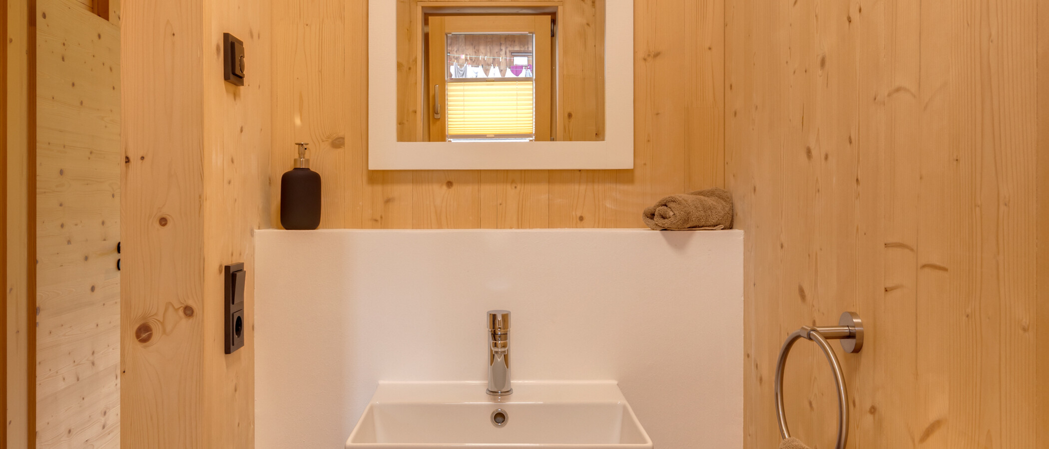 Einfamilienhaus Miesbach 01 Gäste-WC 14887