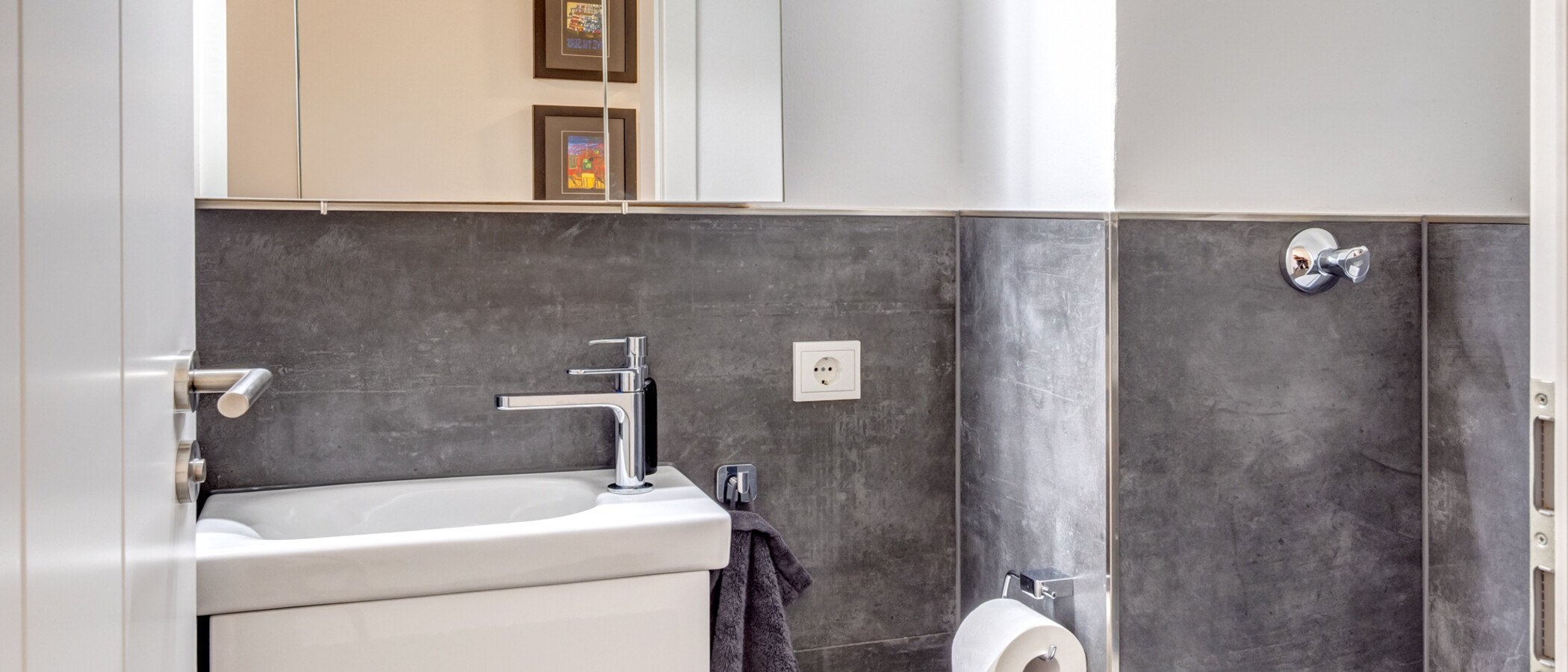 Wohnung Zorneding 01 Gäste-WC 14897