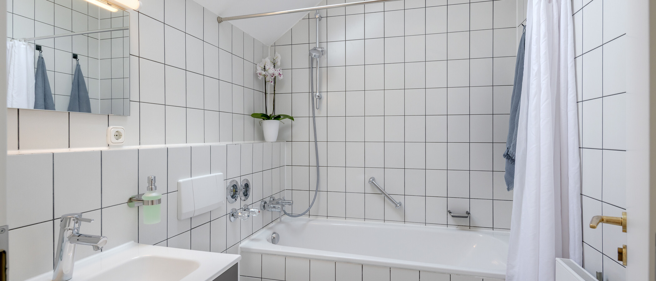 Reihenmittelhaus München Untergiesing 01 1. Badezimmer 14900