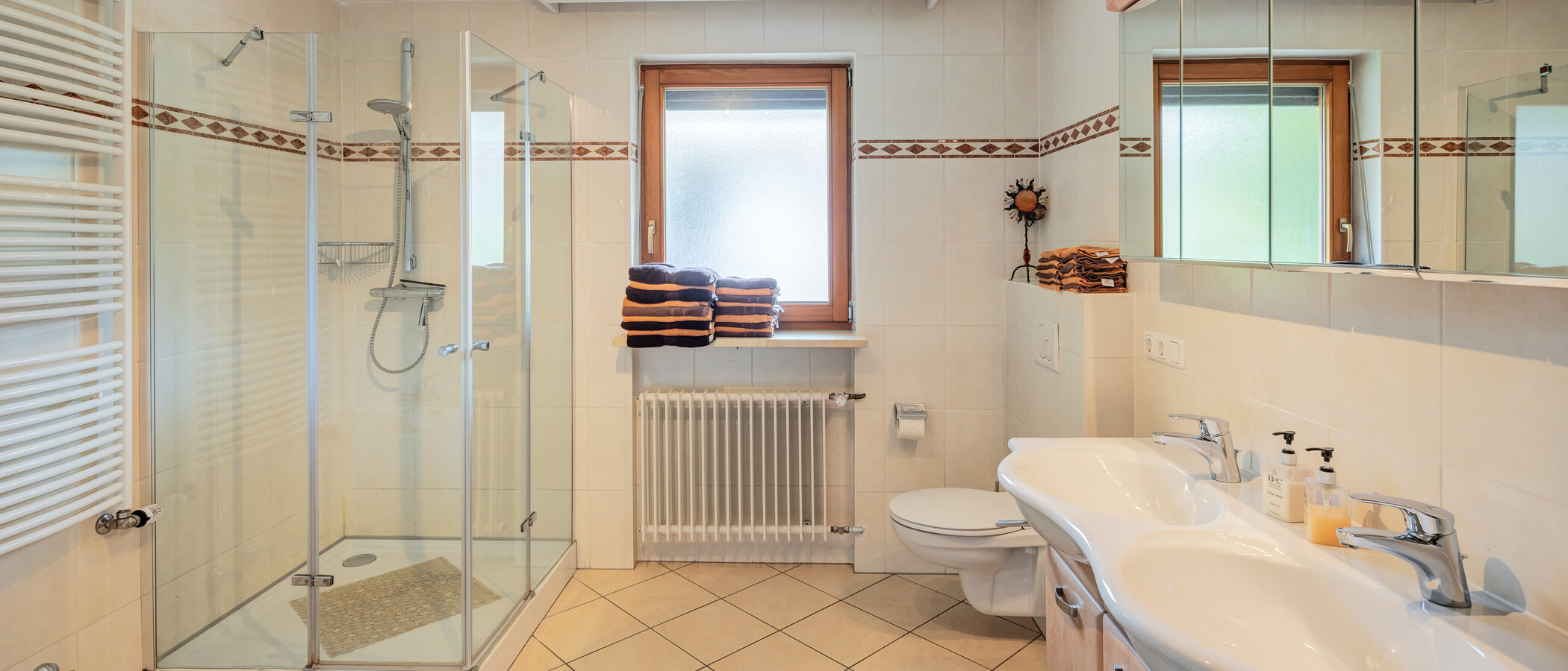 Haus Gmund am Tegernsee 01 1. Badezimmer 14912