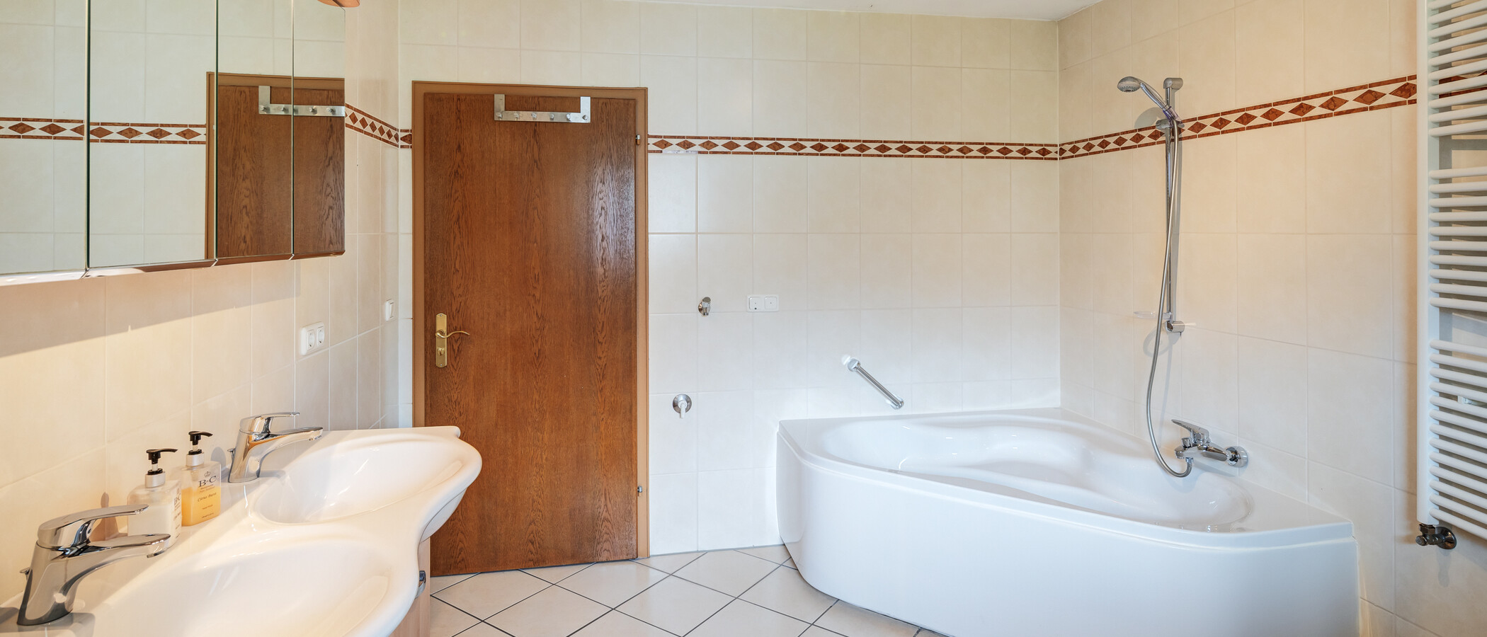 Haus Gmund am Tegernsee 02 1. Badezimmer 14912