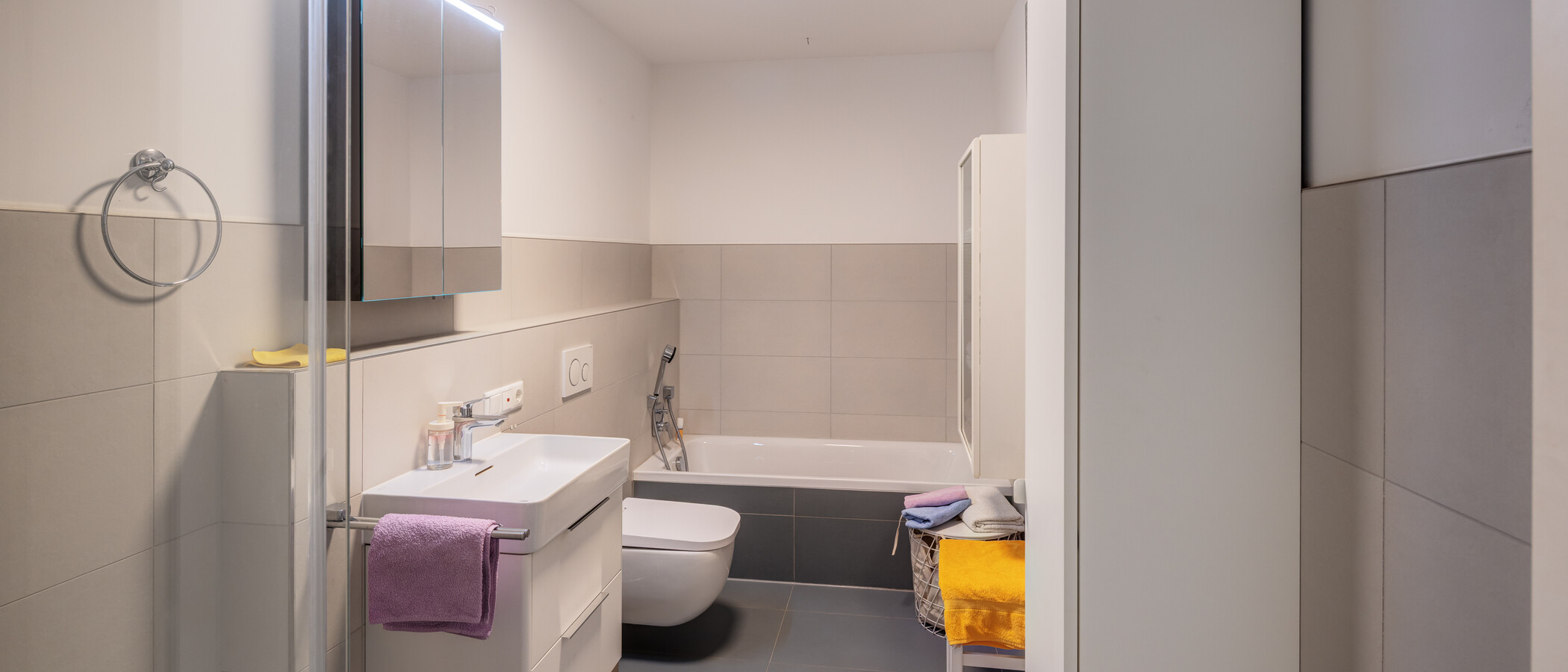 Dachgeschosswohnung München Allach 01 Badezimmer 14913