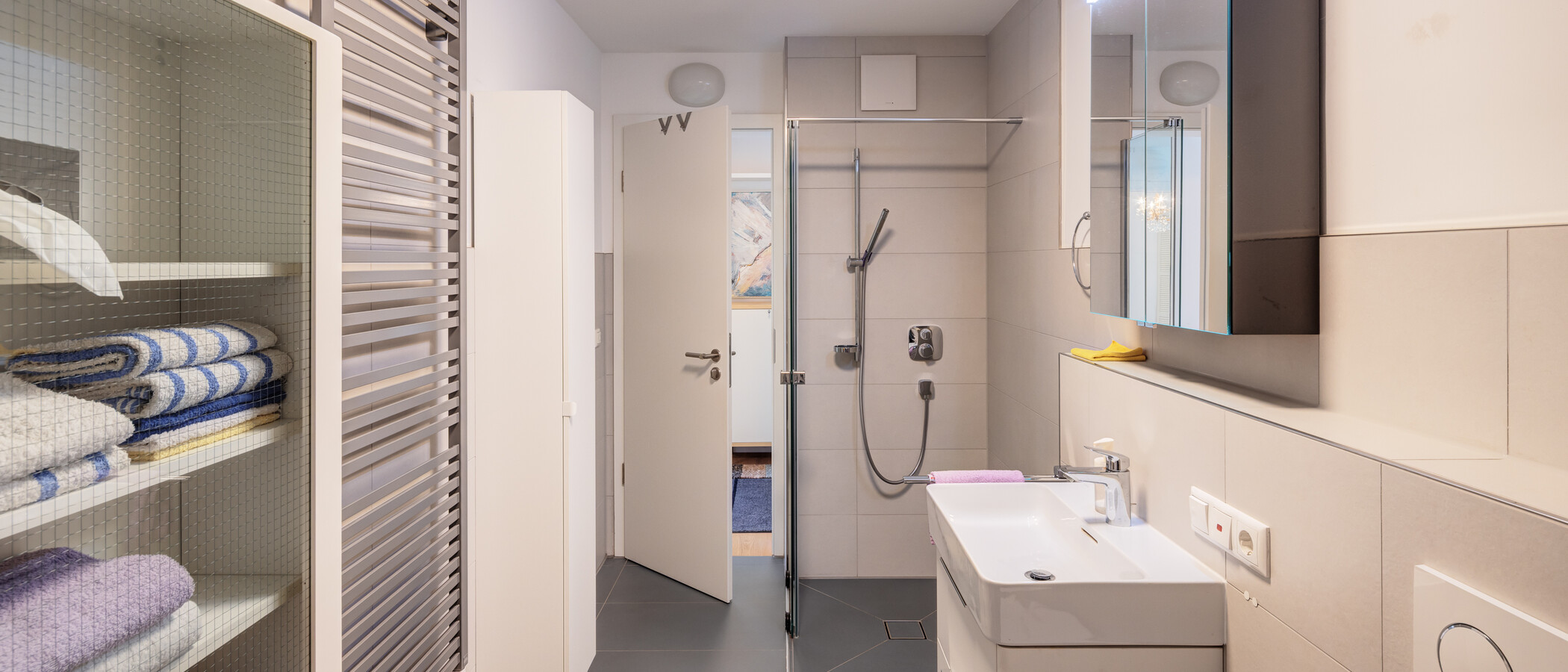 Dachgeschosswohnung München Allach 02 Badezimmer 14913