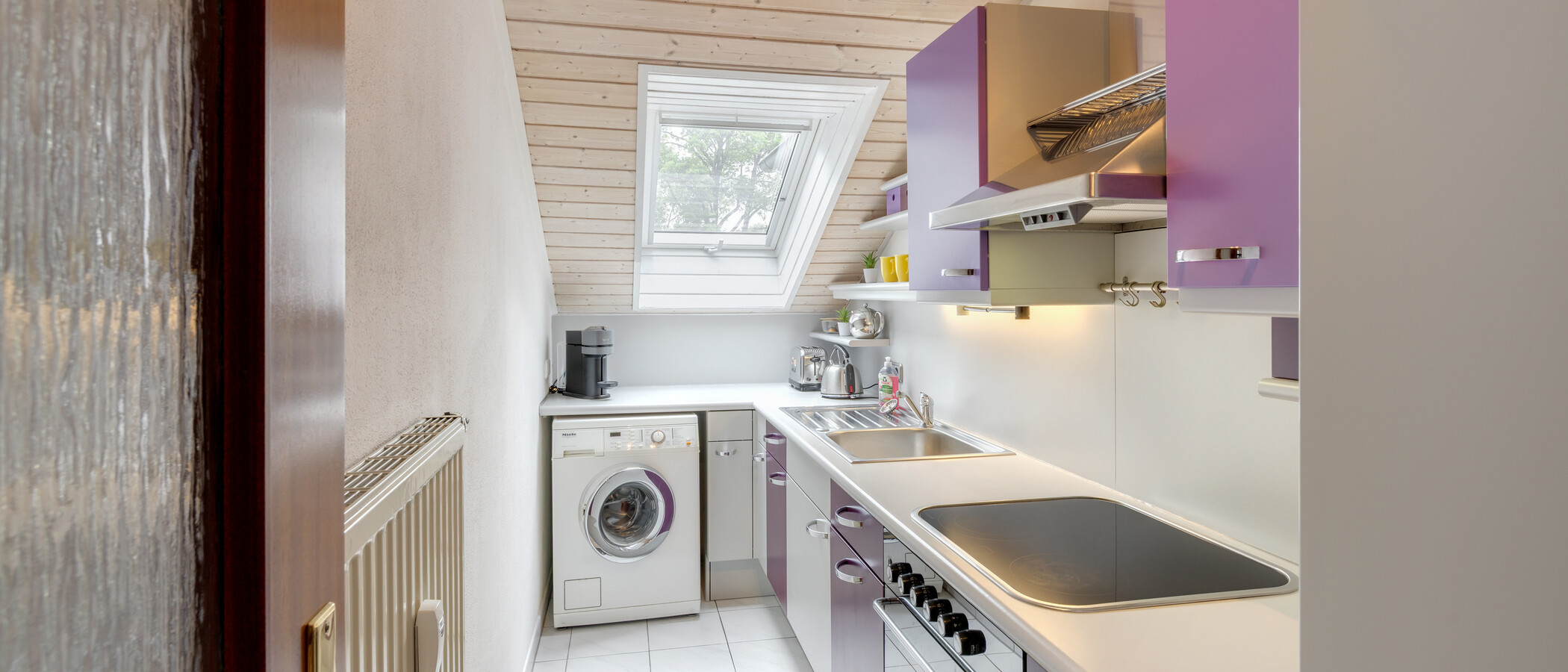 Dachgeschosswohnung München Solln 01 Küche 14919
