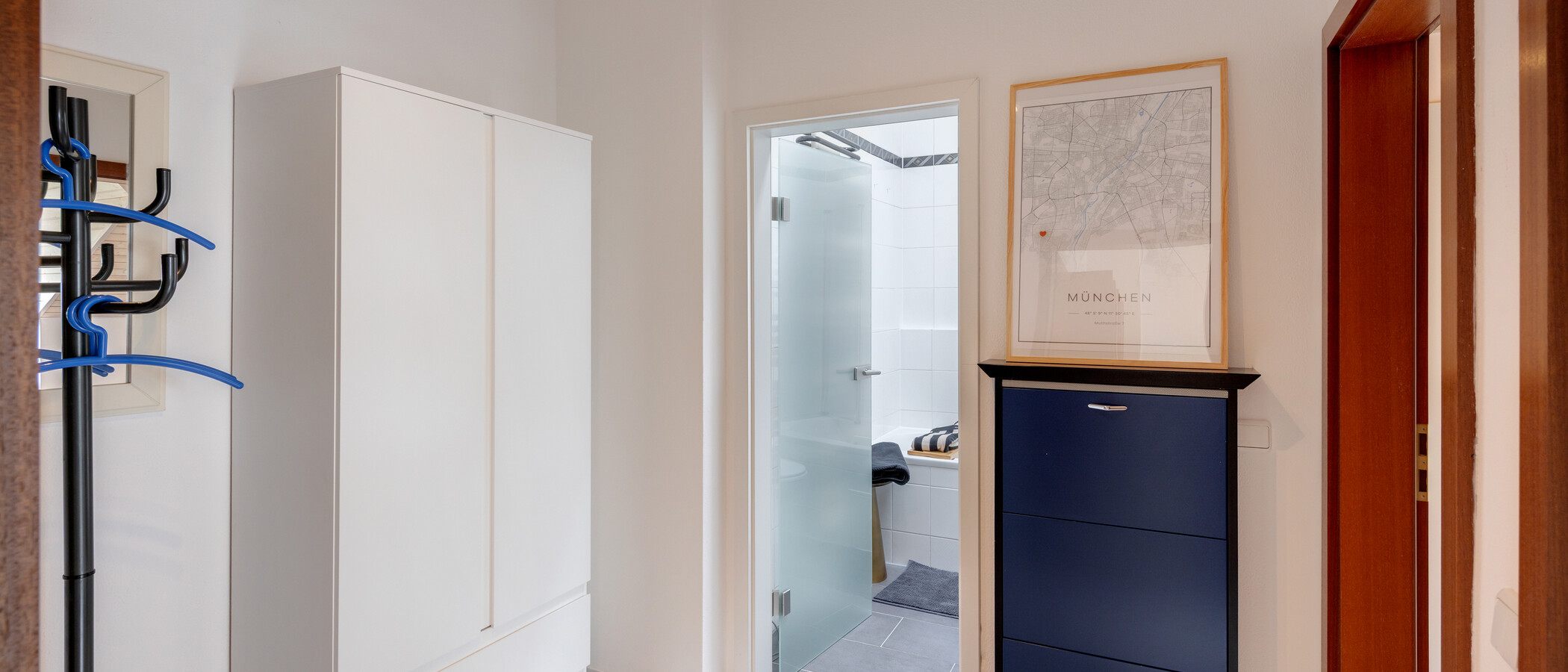 Dachgeschosswohnung München Solln 01 Flur/Gang 14919