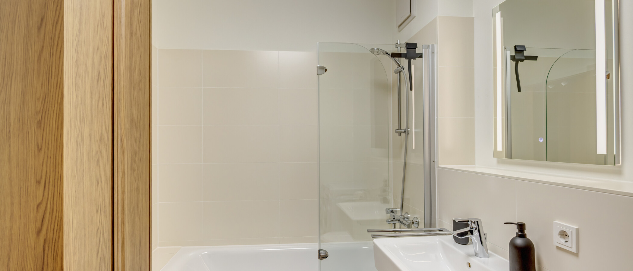 Wohnung München Freimann 01 1. Badezimmer 14924