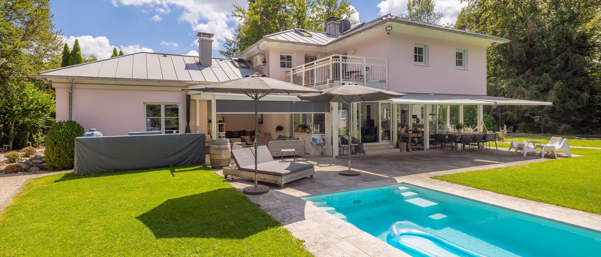 Villa Oberhaching 01 Terrasse 14925