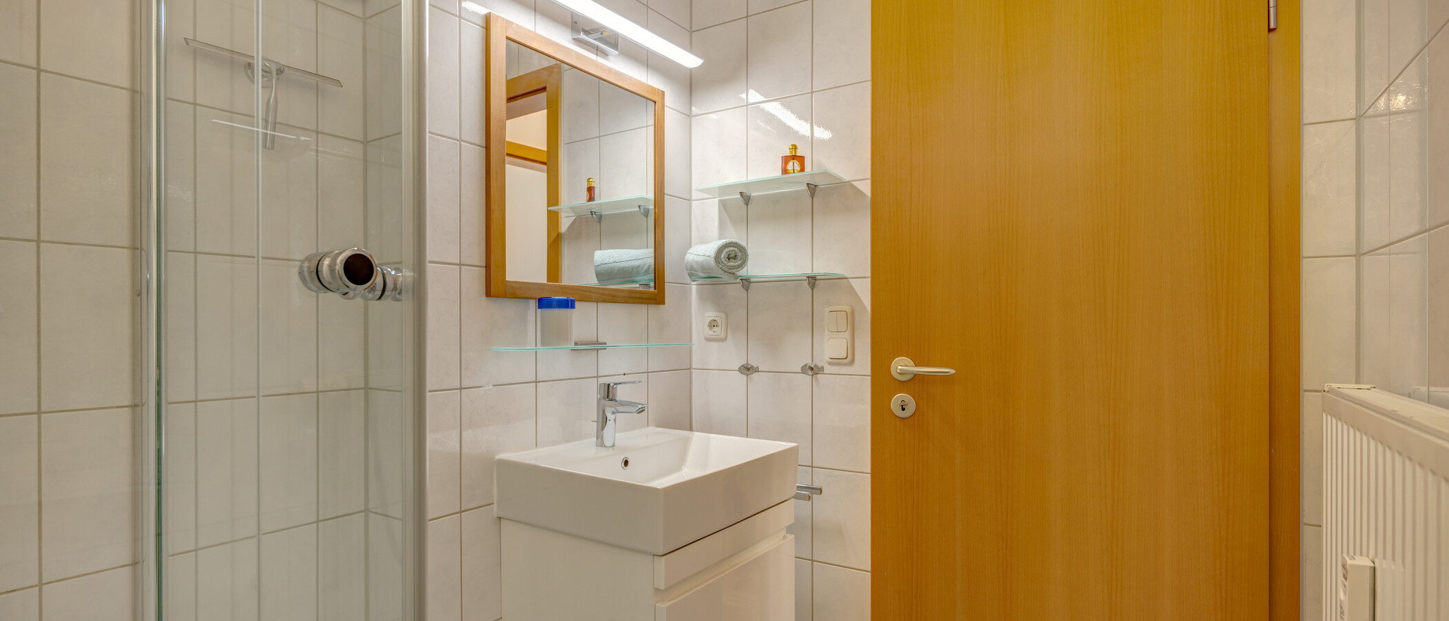 Dachgeschosswohnung München Obermenzing 03 Badezimmer 14927
