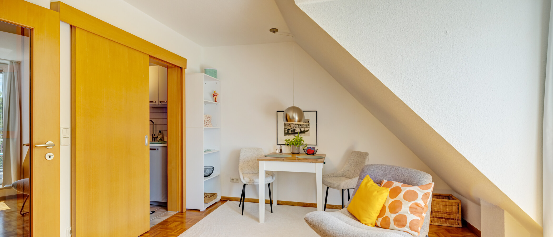 Dachgeschosswohnung München Obermenzing 03 Wohnbereich 14927