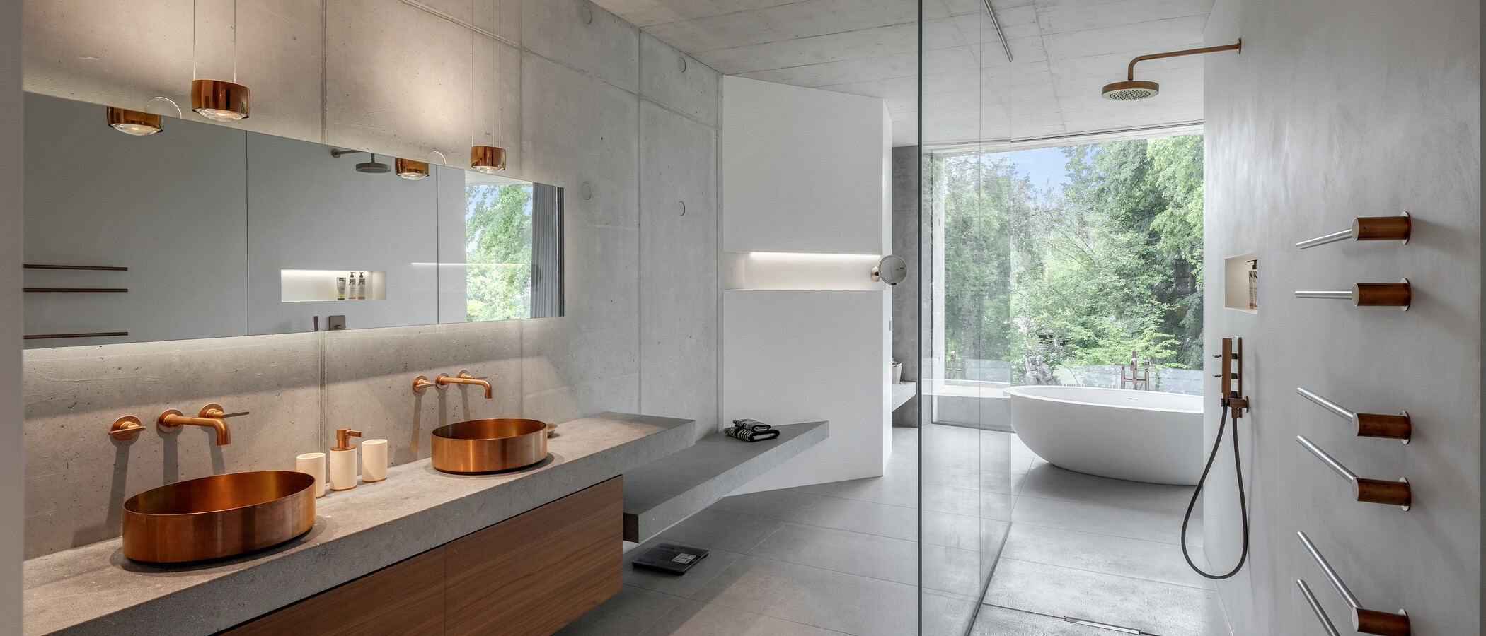Villa München Harlaching 02 1. Badezimmer 14944
