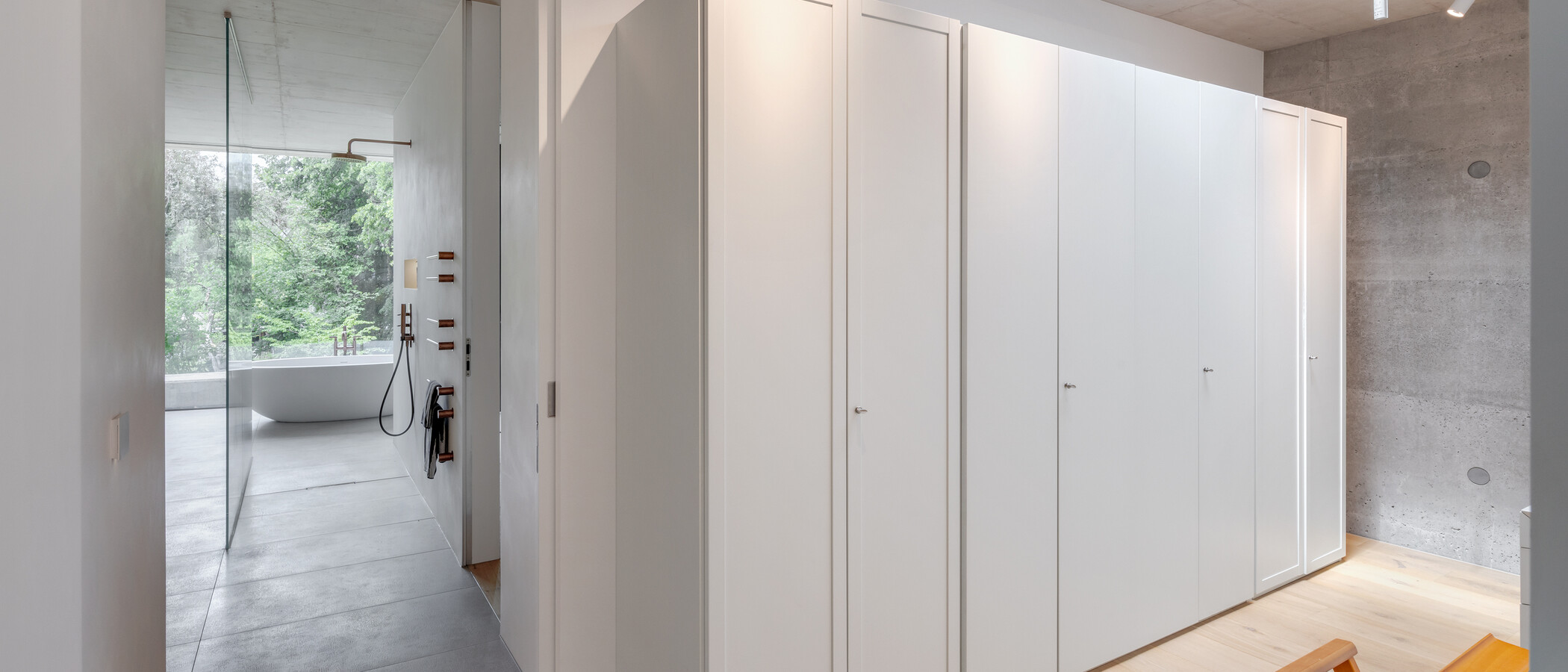Villa München Harlaching 06 1. Badezimmer 14944