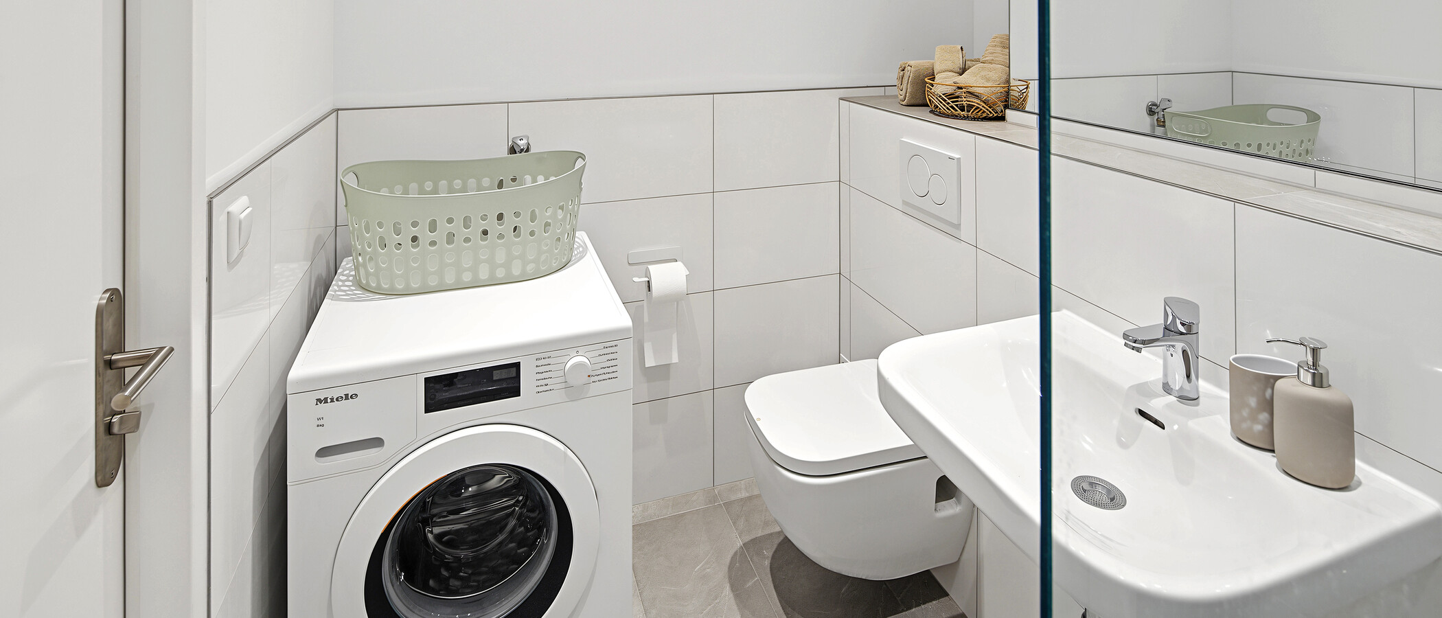 Wohnung München Arabellapark 03 Badezimmer 14958