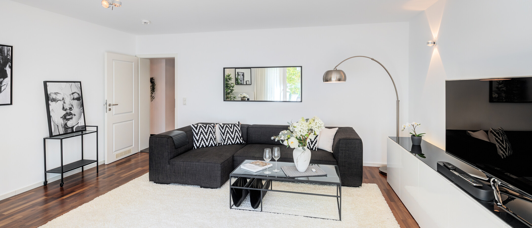 Wohnung München Schwabing-West (rund um den Hohenzollernplatz) 03 Wohnzimmer 14976
