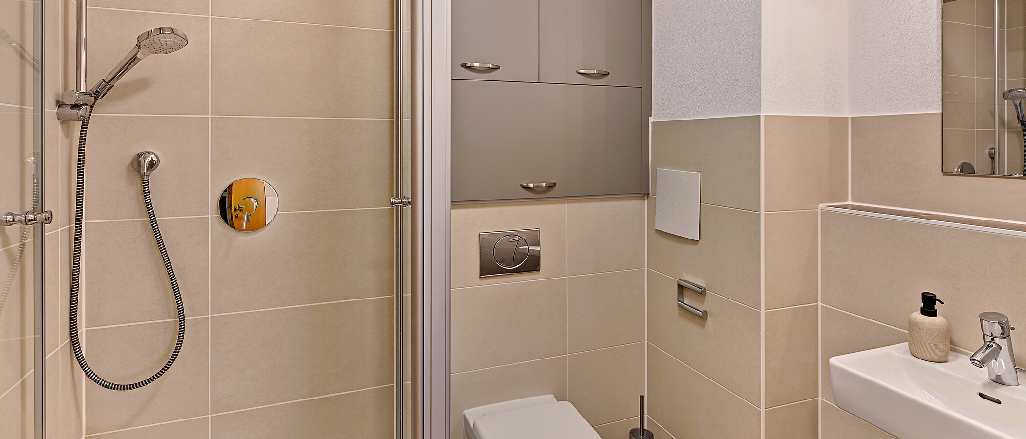 Wohnung München Nymphenburg 01 2. Badezimmer 14977
