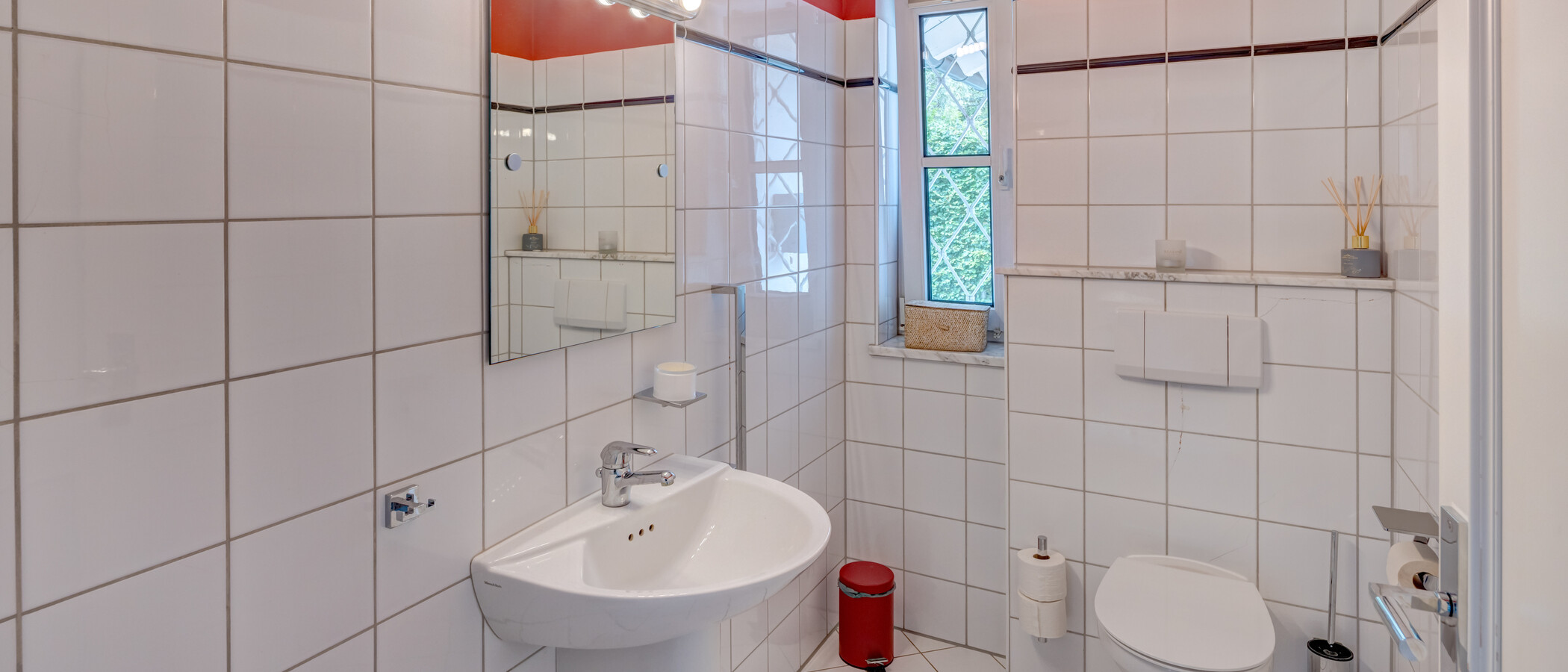 Einfamilienhaus Feldafing 01 Gäste-WC 14981