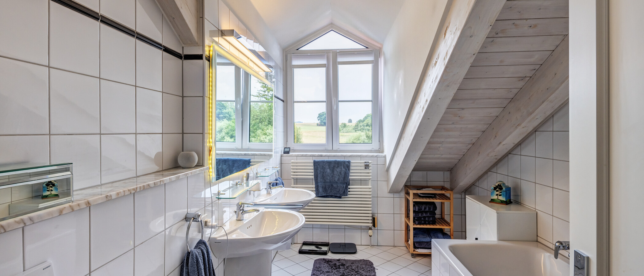 Einfamilienhaus Feldafing 01 1. Badezimmer 14981