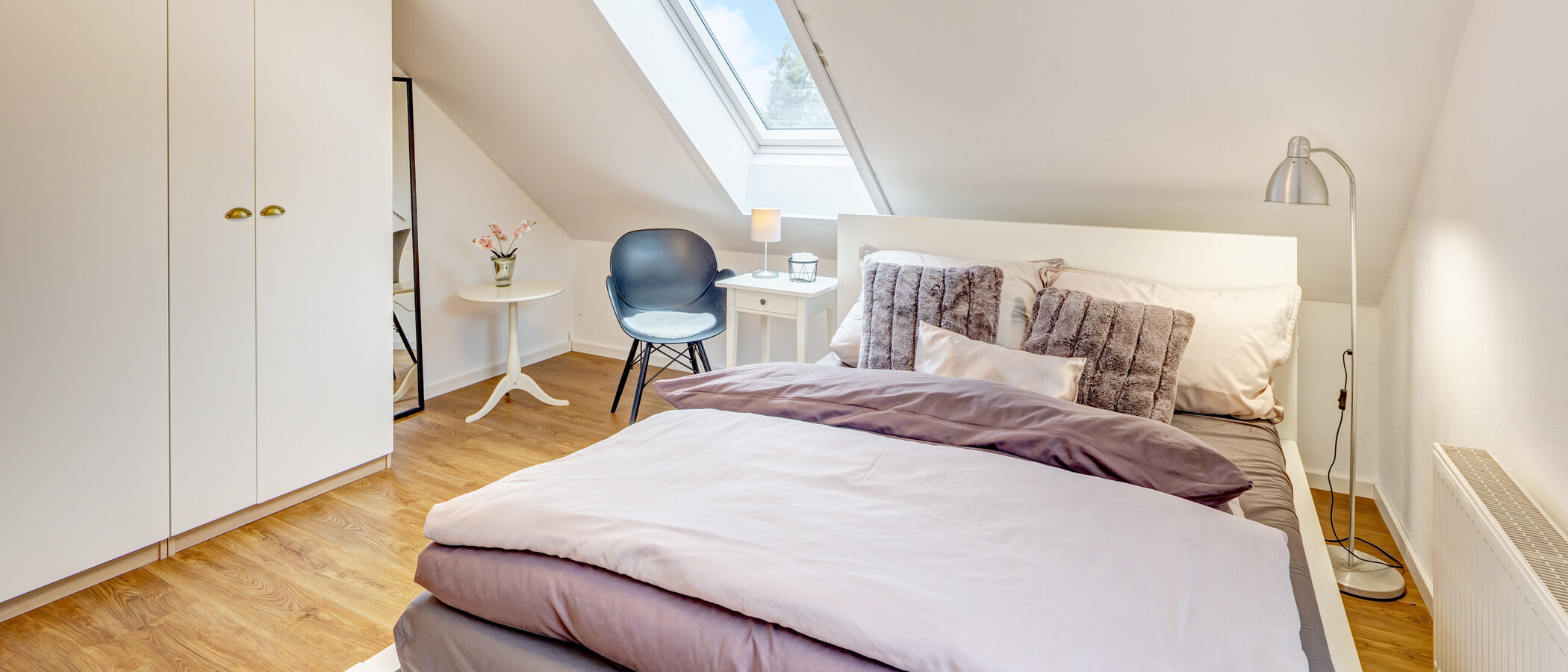 Dachgeschosswohnung München Untermenzing 03 Schlafzimmer 14986