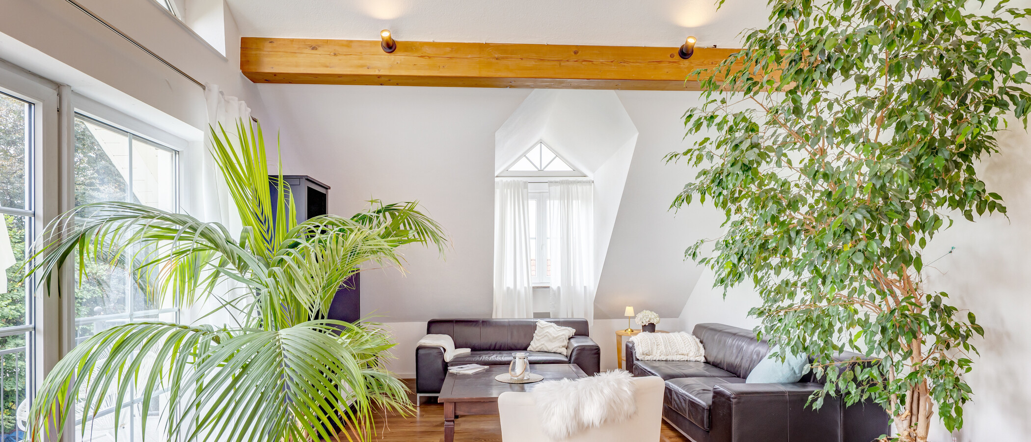 Dachgeschosswohnung München Untermenzing 03 Wohnzimmer 14986