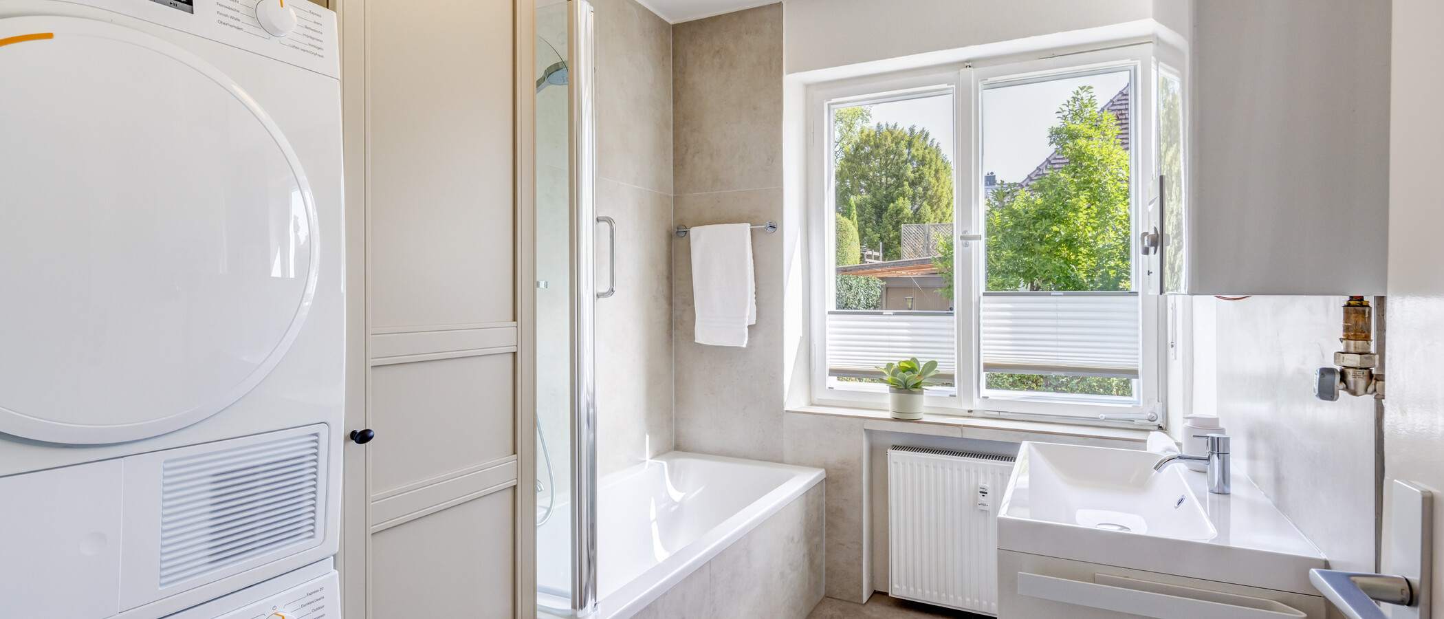 Wohnung München Harlaching 01 Badezimmer 14990
