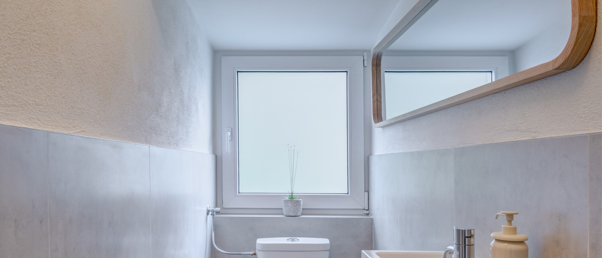 Dachgeschosswohnung München Harlaching 01 sep. WC 14993