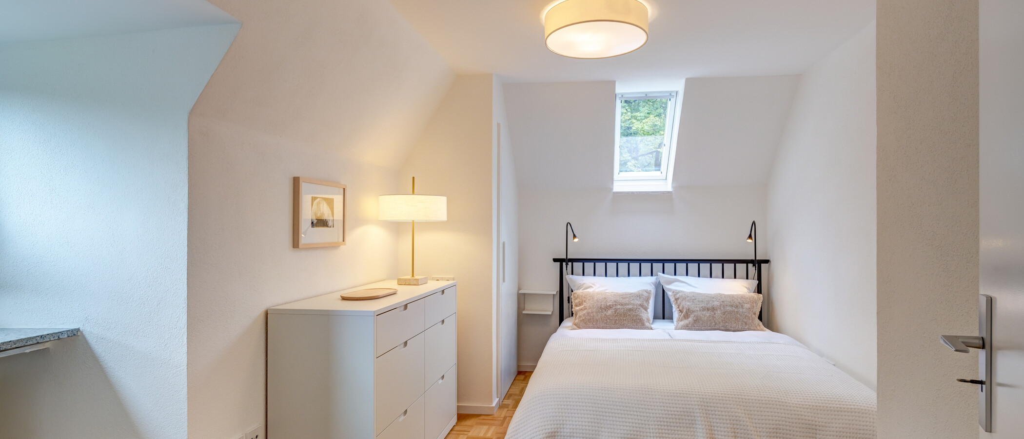 Dachgeschosswohnung München Harlaching 01 Schlafzimmer 14993