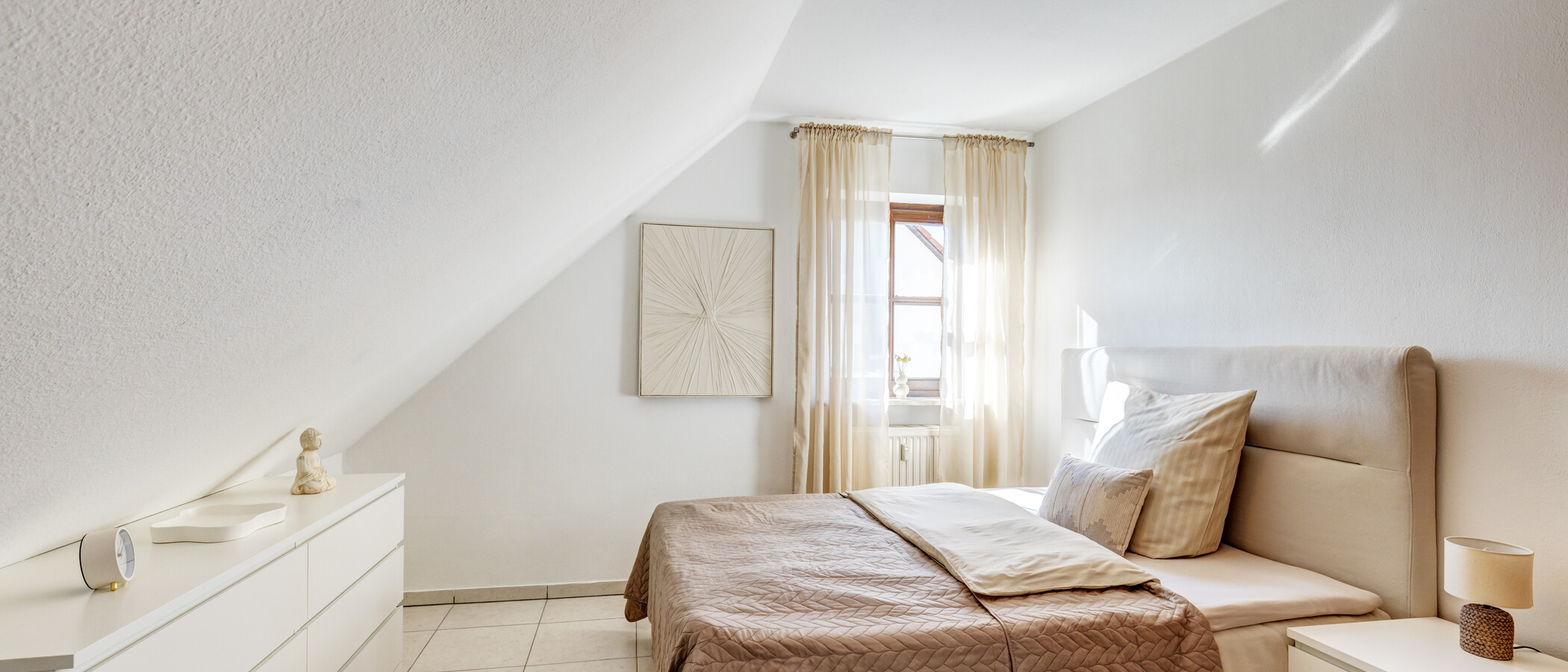 Dachgeschosswohnung Eching 01 Schlafzimmer 15004