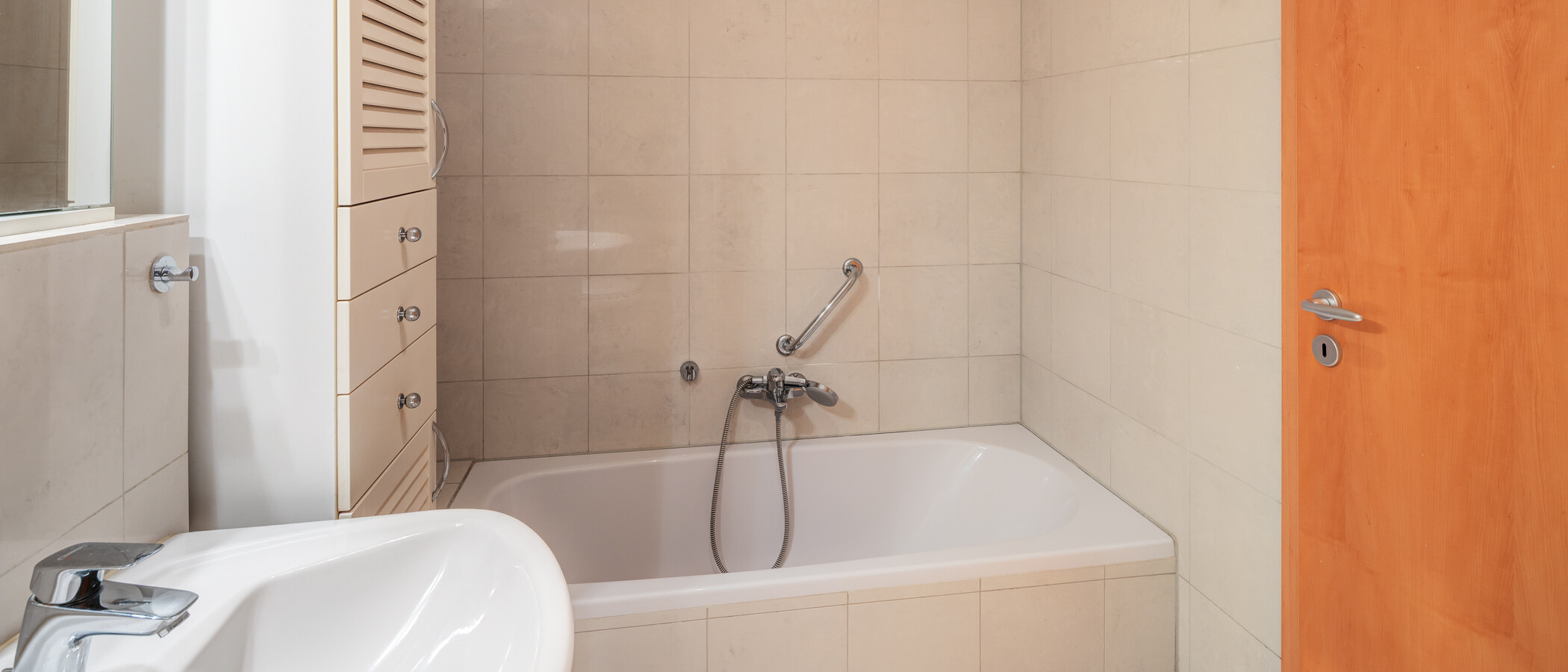 Gartenwohnung München Feldmoching 03 Badezimmer 15007