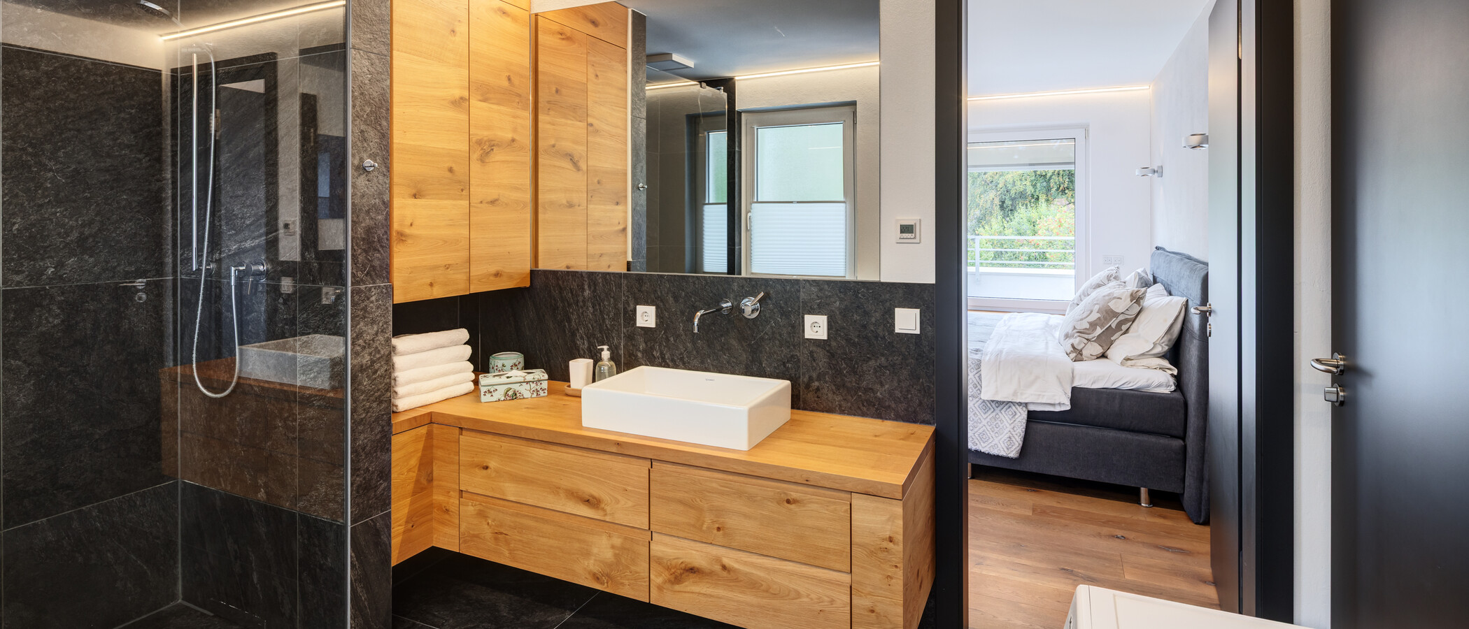Dachterrassenwohnung München Solln 01 Badezimmer 15010