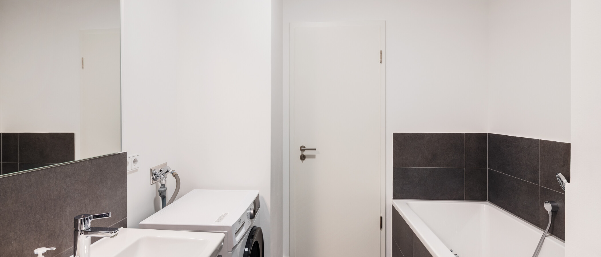 Wohnung München Neuhausen 03 1. Badezimmer 15011