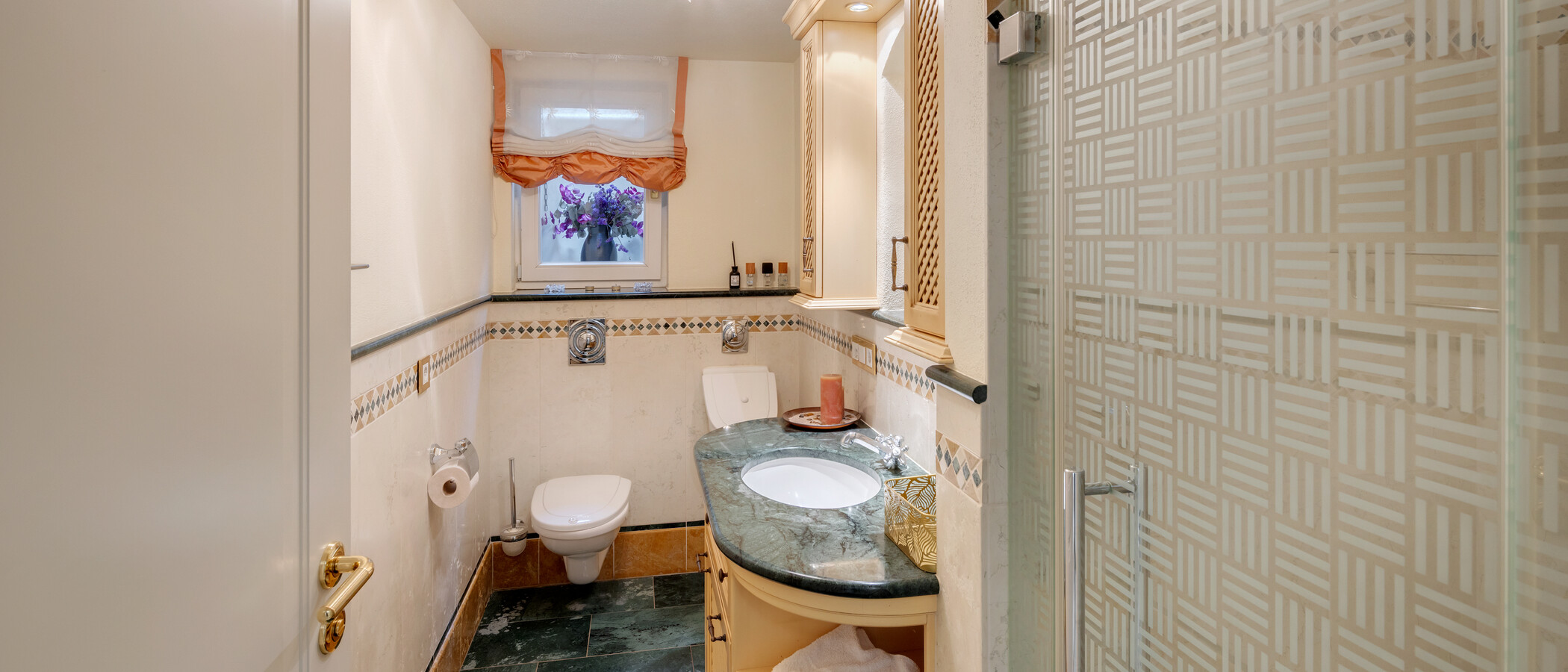 Villa Grünwald 03 3. Badezimmer 15022