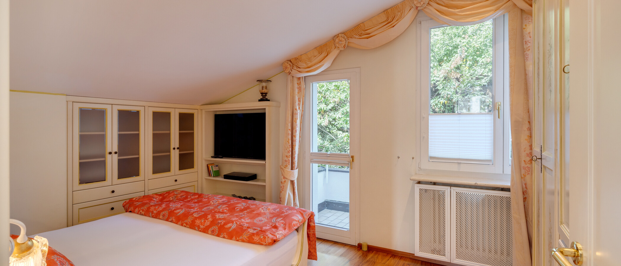 Villa Grünwald 02 1. Schlafzimmer 15022