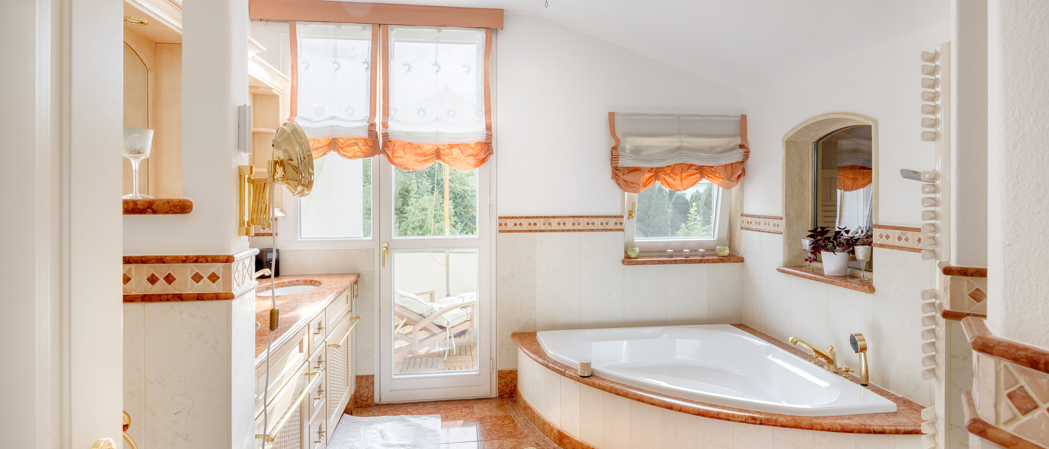 Villa Grünwald 01 1. Badezimmer 15022