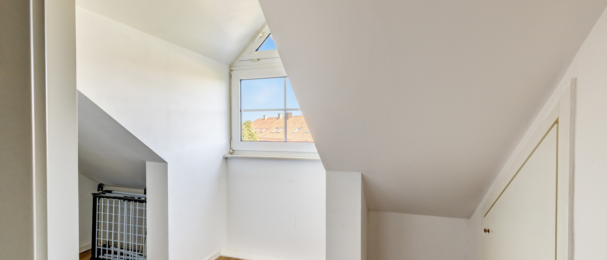 Dachgeschosswohnung Unterschleißheim 02 Abstellraum 15029
