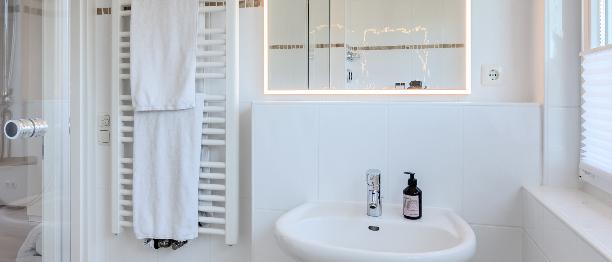 Reihenmittelhaus München Waldtrudering 03 2. Badezimmer 15041