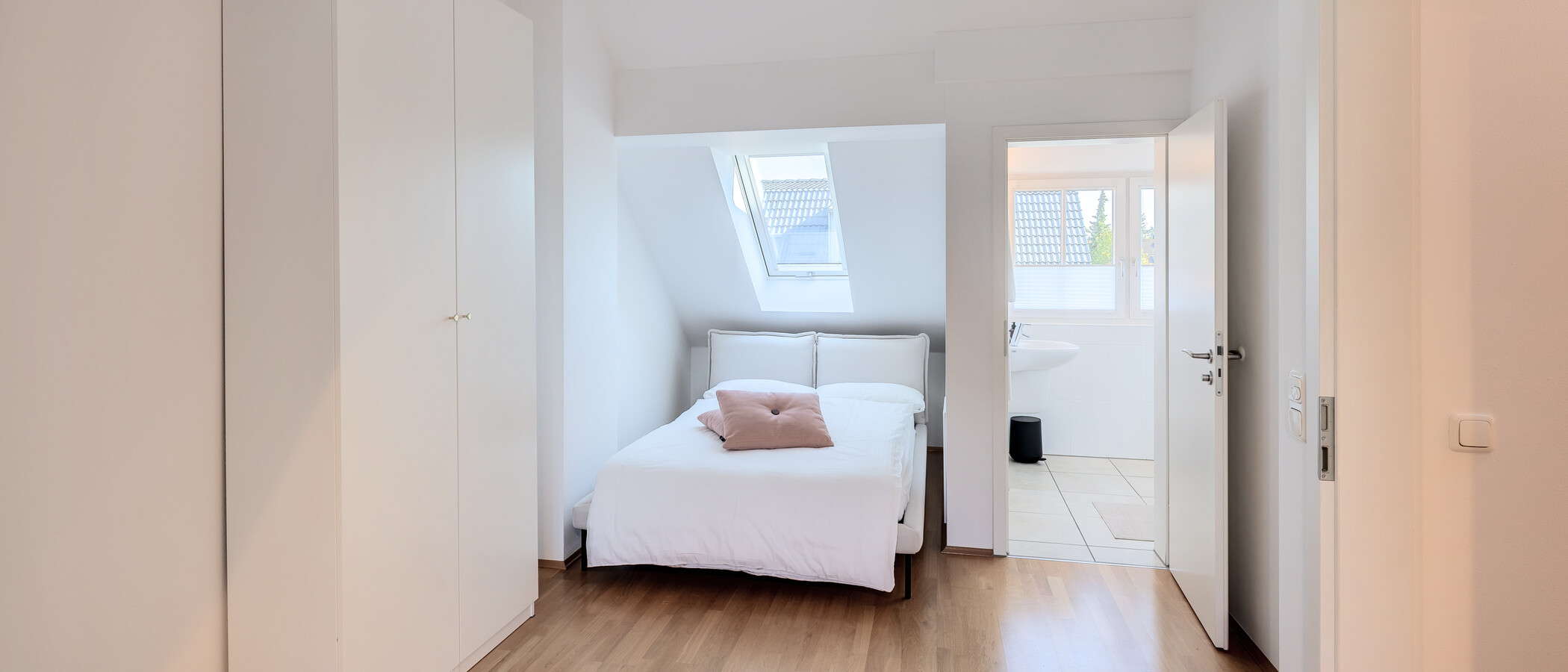 Reihenmittelhaus München Waldtrudering 01 2. Schlafzimmer	 15041