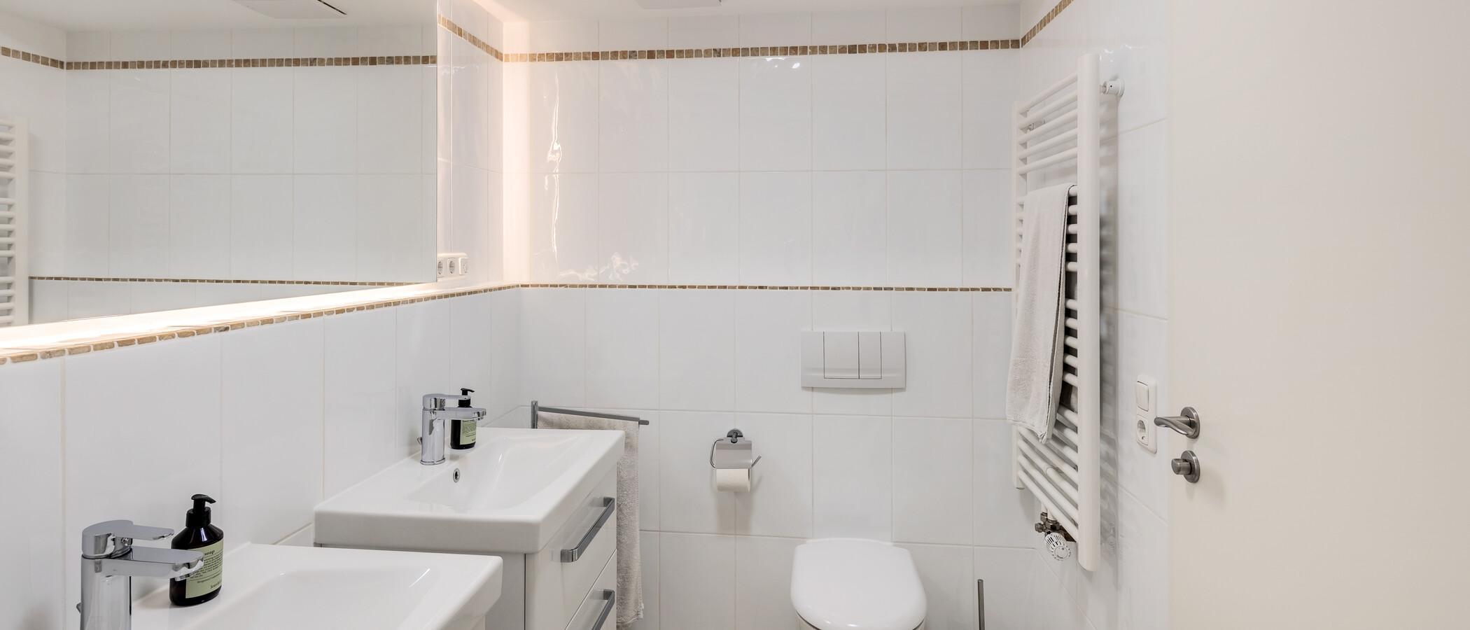 Reihenmittelhaus München Waldtrudering 02 1. Badezimmer 15041