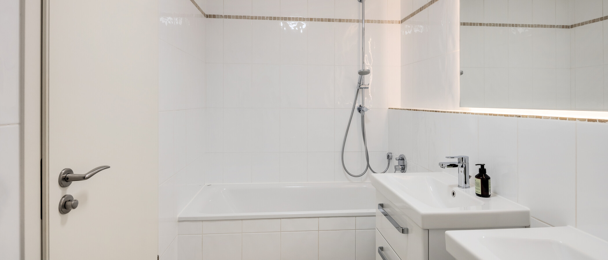 Reihenmittelhaus München Waldtrudering 03 1. Badezimmer 15041