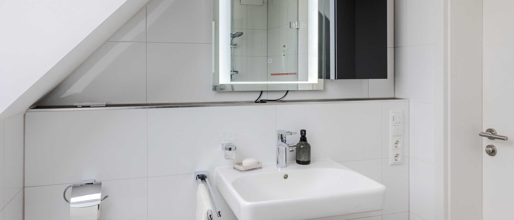 Reiheneckhaus Dachau 03 2. Badezimmer 15053