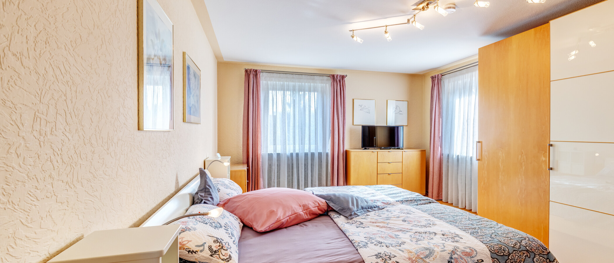 Doppelhaushälfte München Trudering 02 1. Schlafzimmer 15059
