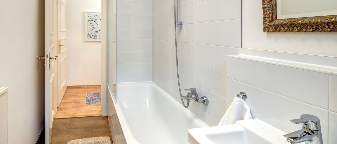 Wohnung München Neuhausen 01 Badezimmer 1537