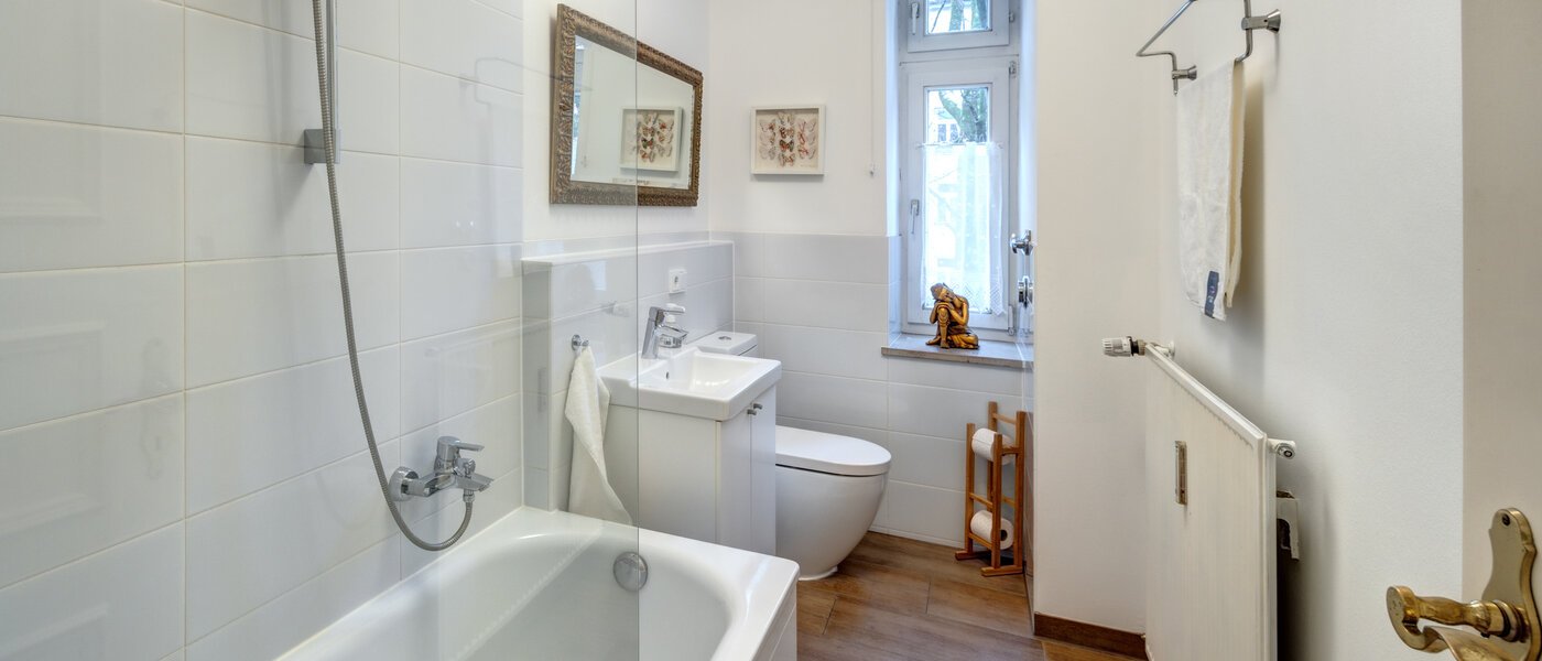 Wohnung München Neuhausen 02 Badezimmer 1537