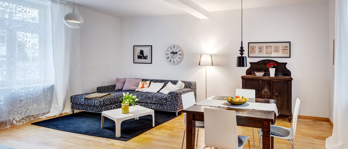 Wohnung München Neuhausen 01 Wohnzimmer 1537