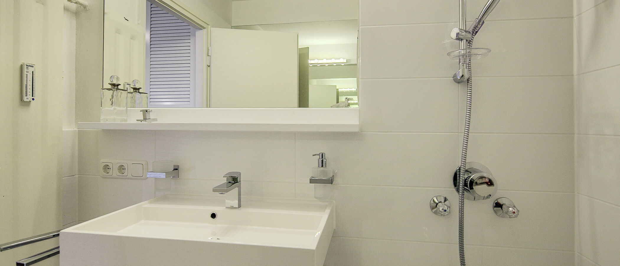 Wohnung München Schwabing-Nord (zw. Belgrad- & Leopoldstraße) 02 Badezimmer 1541