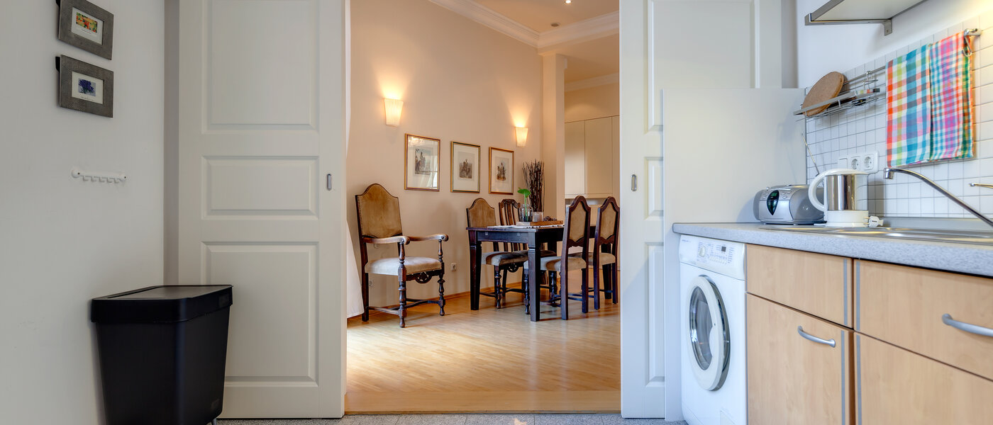 Wohnung München Gärtnerplatzviertel 03 Küche 1590