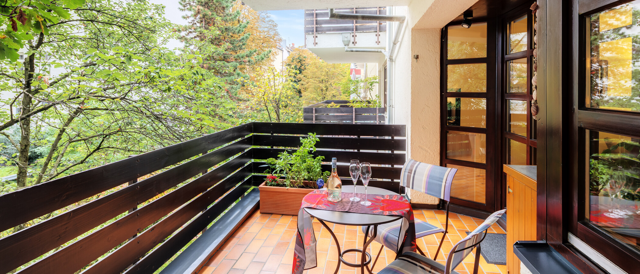 Wohnung München Schwabing-West (rund um den Hohenzollernplatz) 03 Balkon 1599