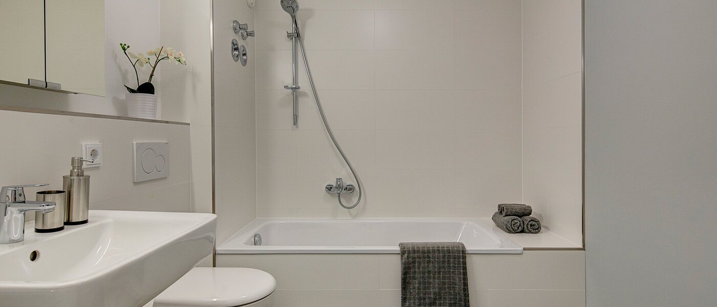 Wohnung München Altbogenhausen 01 Badezimmer 1627